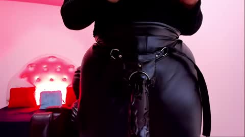 skydarkblue online show from 09/10/25, 02:11