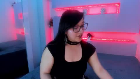skye_bluee_ online show from 10/01/25, 03:34