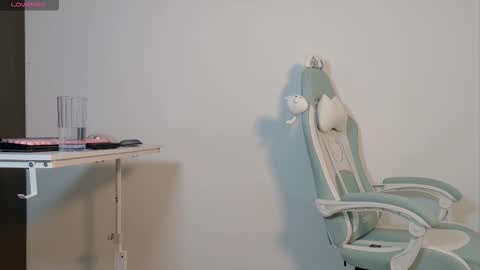 Snapshot of skye_nerdy chatting on 10/11/25, 05:39 SKYE. online show from 10/11/25, 05:39