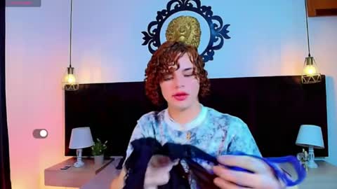 Angel online show from 04/25/26, 07:11