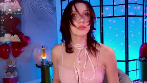 Snapshot of skyeyes__ chatting on 02/19/25, 05:16 Ann online show from 02/19/25, 05:16