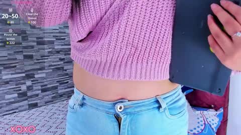 Snapshot of skyhotgirl chatting on 02/28/25, 06:41 Sky online show from 02/28/25, 06:41