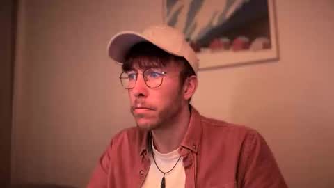 Snapshot of skyisthelimit1995 chatting on 12/19/25, 03:19 skyisthelimit1995 online show from 12/19/25, 03:19