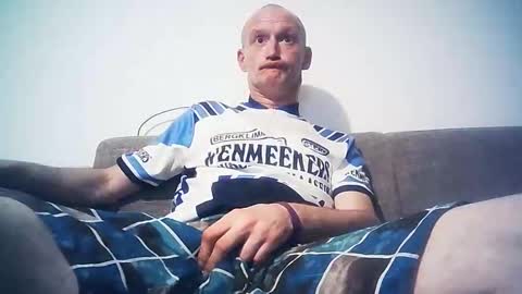 Snapshot of skylab78 chatting on 11/02/25, 01:41 MadOteC online show from 11/02/25, 01:41