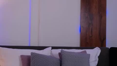 SkylarSpark online show from 10/04/25, 08:07