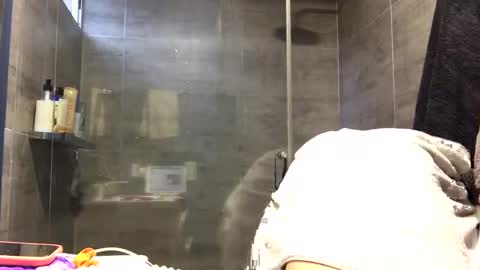 Skyler online show from 10/08/25, 10:51