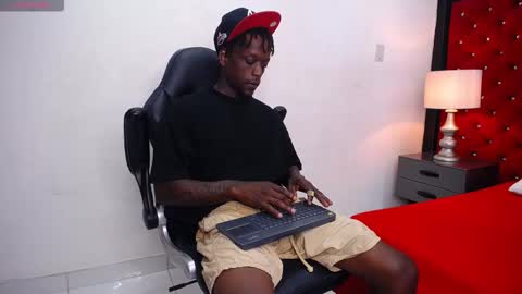 SKYLERBIGXXX online show from 09/26/25, 04:38