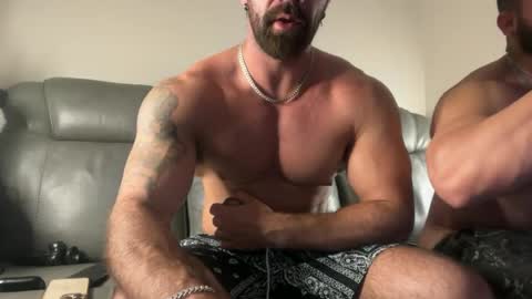 Snapshot of skylerflexes chatting on 06/22/26, 03:25 Skyler Flexes online show from 06/22/26, 03:25