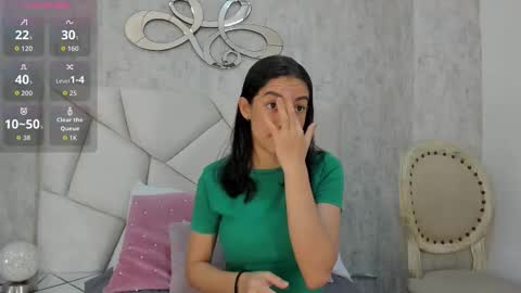 Snapshot of skylerwhite02 chatting on 10/19/25, 07:47 Skyler online show from 10/19/25, 07:47