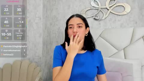 Snapshot of skylerwhite02 chatting on 01/14/26, 08:25 Skyler online show from 01/14/26, 08:25