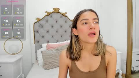 Snapshot of skylerwhite02 chatting on 03/07/26, 03:58 Skyler online show from 03/07/26, 03:58