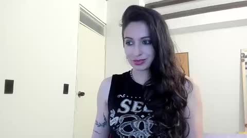 Snapshot of skylerwithe007 chatting on 05/20/26, 09:32 skyler online show from 05/20/26, 09:32