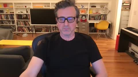 Snapshot of skyline3371 chatting on 03/10/25, 05:00 Skyline3371 online show from 03/10/25, 05:00