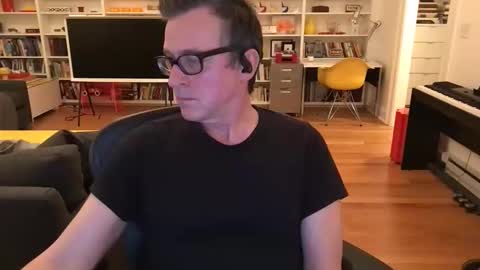 Snapshot of skyline3371 chatting on 02/14/26, 05:04 Skyline3371 online show from 02/14/26, 05:04