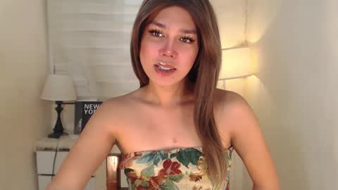 Snapshot of skyllerkent chatting on 02/14/25, 03:22 Sky online show from 02/14/25, 03:22