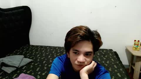 Snapshot of skyloquitexx chatting on 04/16/26, 11:22 skyler online show from 04/16/26, 11:22