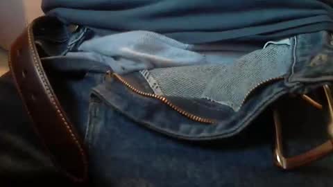 Snapshot of skypylot chatting on 11/17/25, 06:03 ResqPylot2 online show from 11/17/25, 06:03