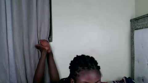 skyqueen0 online show from 10/21/25, 06:08