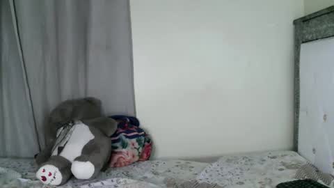 skyqueen0 online show from 11/11/25, 05:46