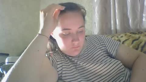 skyressie333 online show from 06/01/26, 07:59
