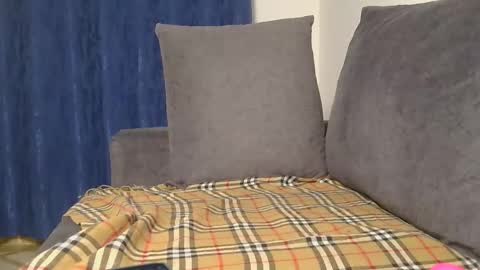 Bella online show from 11/30/25, 08:02