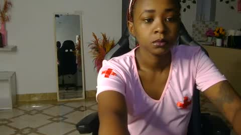 Bella online show from 06/14/26, 01:47