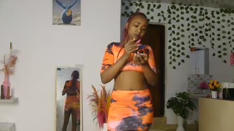 Bella online show from 06/20/26, 01:41