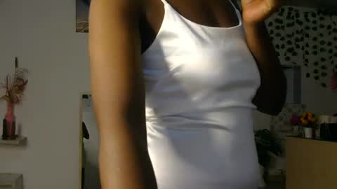 Bella online show from 06/23/26, 12:41