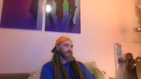 Snapshot of slashfantasy chatting on 12/02/24, 06:43 slashfantasy online show from 12/02/24, 06:43