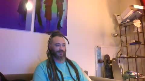 Snapshot of slashfantasy chatting on 01/20/25, 08:50 slashfantasy online show from 01/20/25, 08:50