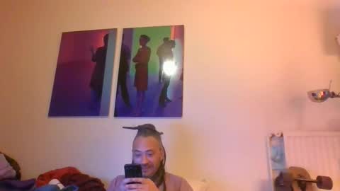 Snapshot of slashfantasy chatting on 10/27/25, 02:32 slashfantasy online show from 10/27/25, 02:32