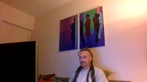 Snapshot of slashfantasy chatting on 06/15/26, 06:21 slashfantasy online show from 06/15/26, 06:21