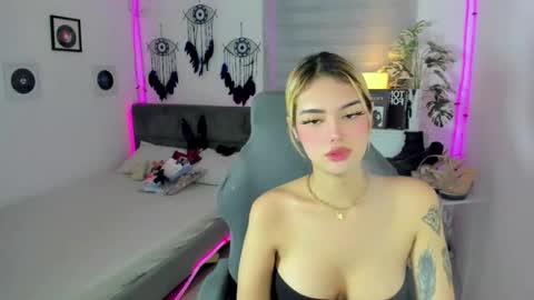 Snapshot of slaughtyalexxx chatting on 01/07/26, 08:55 Alexandria my love online show from 01/07/26, 08:55