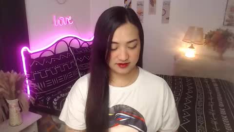 Snapshot of slave_amanda69 chatting on 12/22/25, 11:29 Queen Cyrine online show from 12/22/25, 11:29