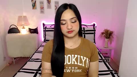 Snapshot of slave_amanda69 chatting on 01/06/26, 02:59 Queen Cyrine online show from 01/06/26, 02:59