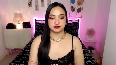 Snapshot of slave_amanda69 chatting on 03/04/26, 02:17 Queen Cyrine online show from 03/04/26, 02:17