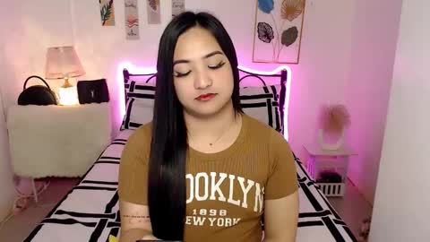 Snapshot of slave_amanda69 chatting on 03/23/26, 12:53 Queen Cyrine online show from 03/23/26, 12:53