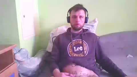 Snapshot of slaveboy32bi chatting on 03/11/26, 10:21 slave boy perwers bdsmFEMDOM online show from 03/11/26, 10:21