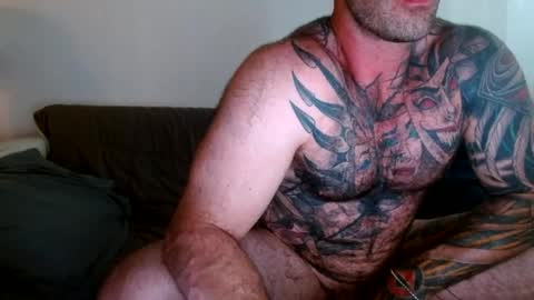 Snapshot of slayerdime85 chatting on 07/10/26, 01:32 slayerdime85 online show from 07/10/26, 01:32