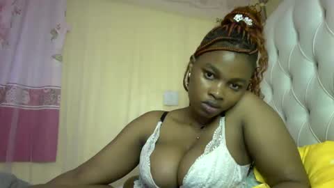 Snapshot of slayslay002 chatting on 12/10/24, 03:33 Rose online show from 12/10/24, 03:33