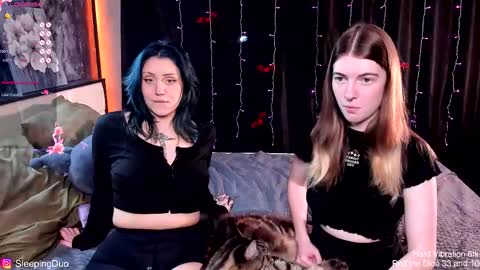 Hi We are Iva and Angela Nice to meet u 3 online show from 11/06/25, 01:01