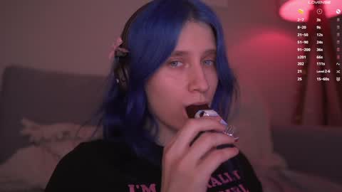 Snapshot of sleepingsonya chatting on 01/12/25, 09:51 Sonya online show from 01/12/25, 09:51