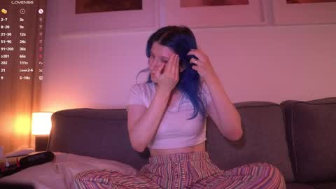 Snapshot of sleepingsonya chatting on 09/30/25, 08:25 Sonya online show from 09/30/25, 08:25