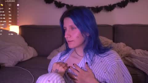 Snapshot of sleepingsonya chatting on 10/09/25, 09:02 Sonya online show from 10/09/25, 09:02