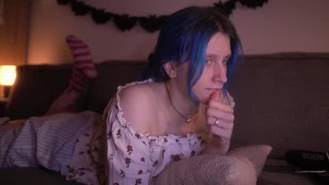 Snapshot of sleepingsonya chatting on 10/24/25, 07:32 Sonya online show from 10/24/25, 07:32