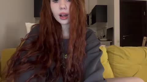 Snapshot of sleepycode002 chatting on 12/19/24, 01:50 JoO online show from 12/19/24, 01:50