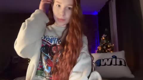 Snapshot of sleepycode002 chatting on 12/25/24, 03:18 JoO online show from 12/25/24, 03:18