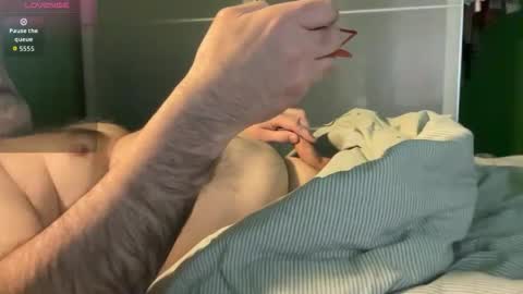 Snapshot of slice5 chatting on 02/14/26, 09:06 slice5 online show from 02/14/26, 09:06