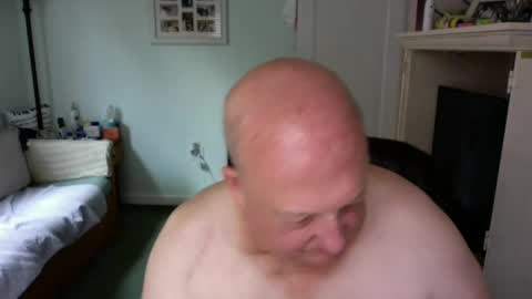 Snapshot of slick50000 chatting on 10/20/25, 06:41 slick50000 online show from 10/20/25, 06:41