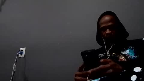 Snapshot of slickerthan12 chatting on 01/21/25, 07:26 BBC Hanging online show from 01/21/25, 07:26